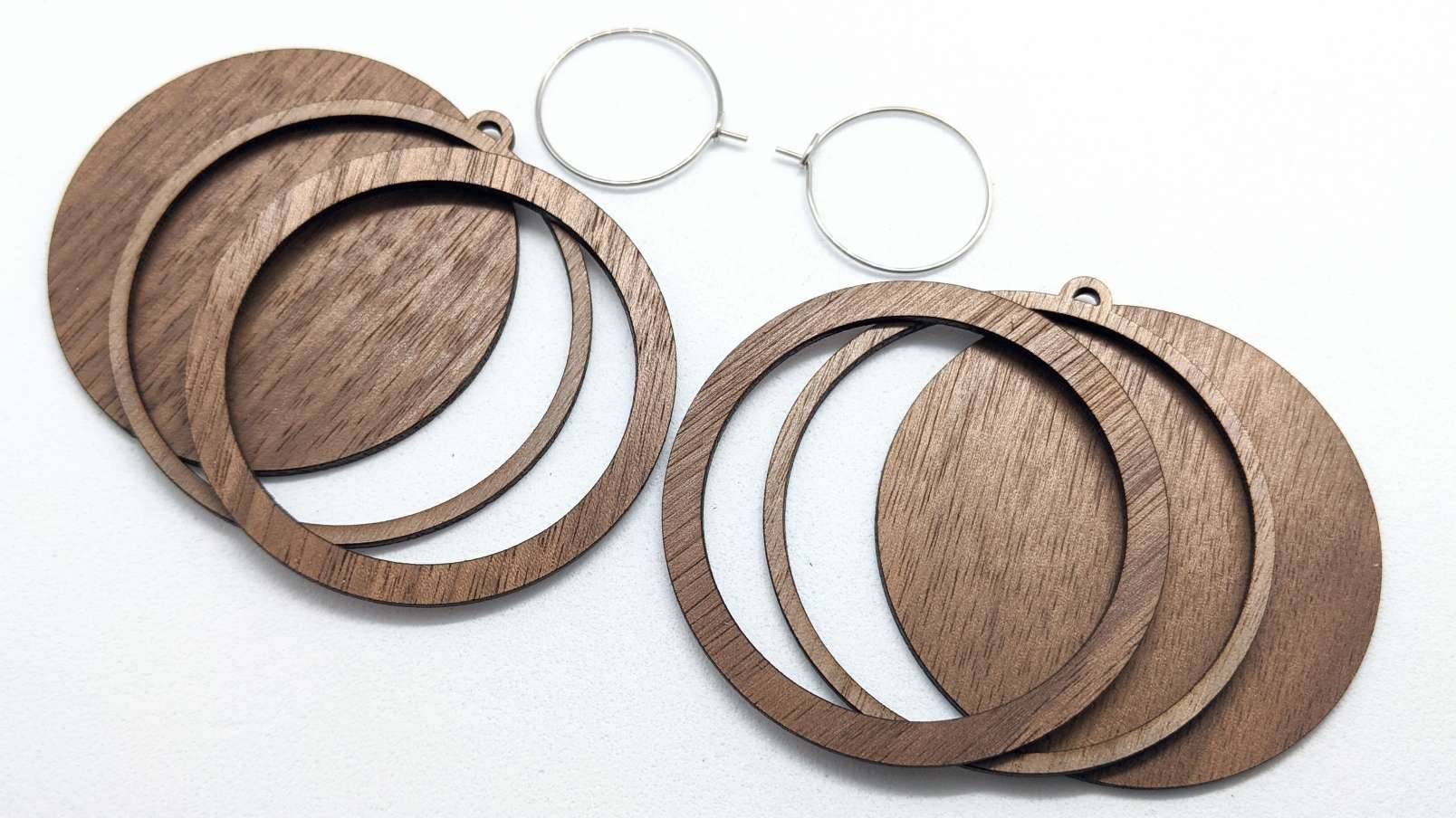 Circle Patchwork Earrings- Kit Contents Walnut