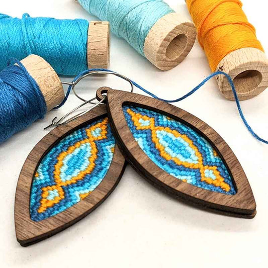 Convergence Bargello Needlework Walnut Earring Kit