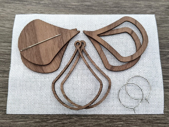 Kit content of Shimmer walnut earring kit