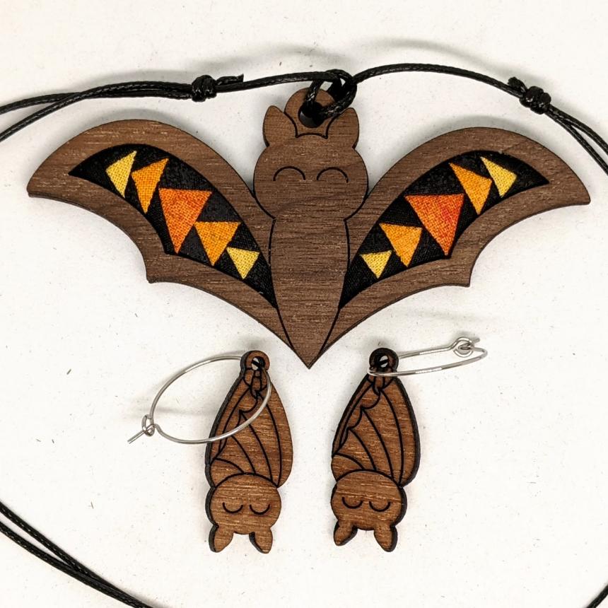 Patchwork halloween bat necklace with mini earrings
