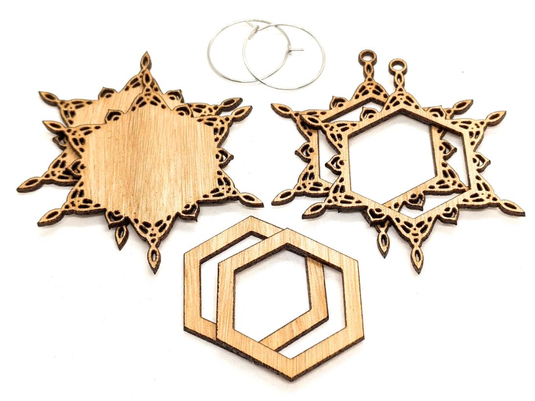 Christmas Snowflake Patchwork earrings kit walnut kit contents