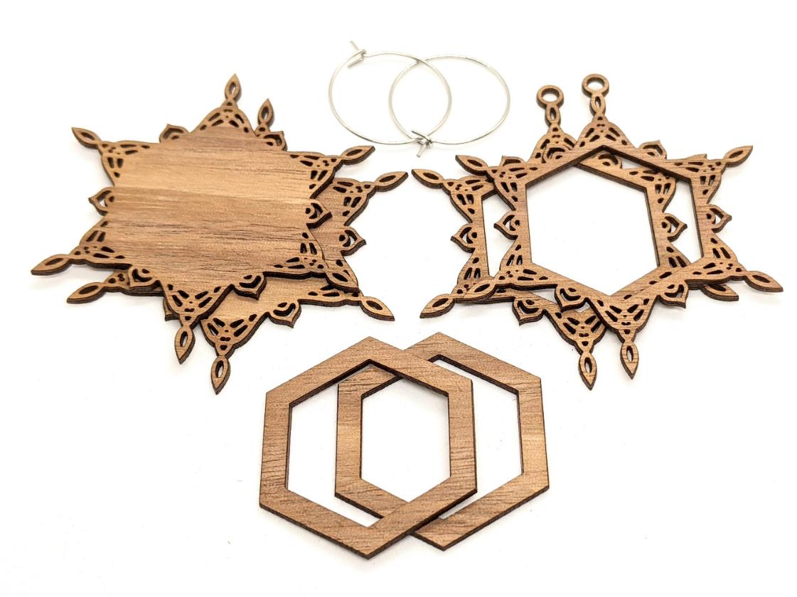 Christmas Snowflake Patchwork earrings kit walnut kit contents